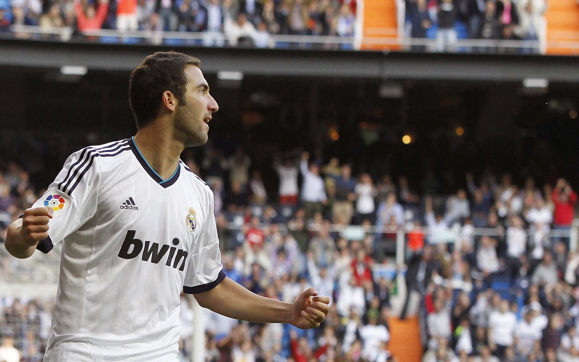 绝境长城，新疆队生死战力克湖人，霍勒迪高光之夜改写历史